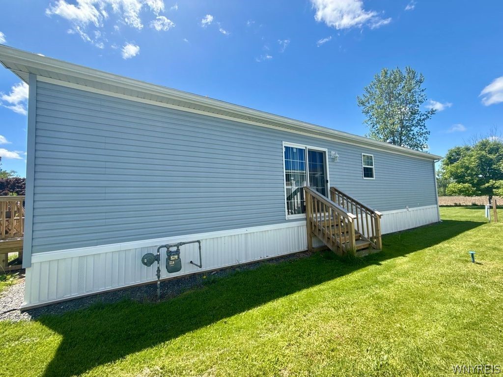 3926 Lockport Olcott Road, Unit 139 Lockport, NY 14094 - Photo 5 of 25