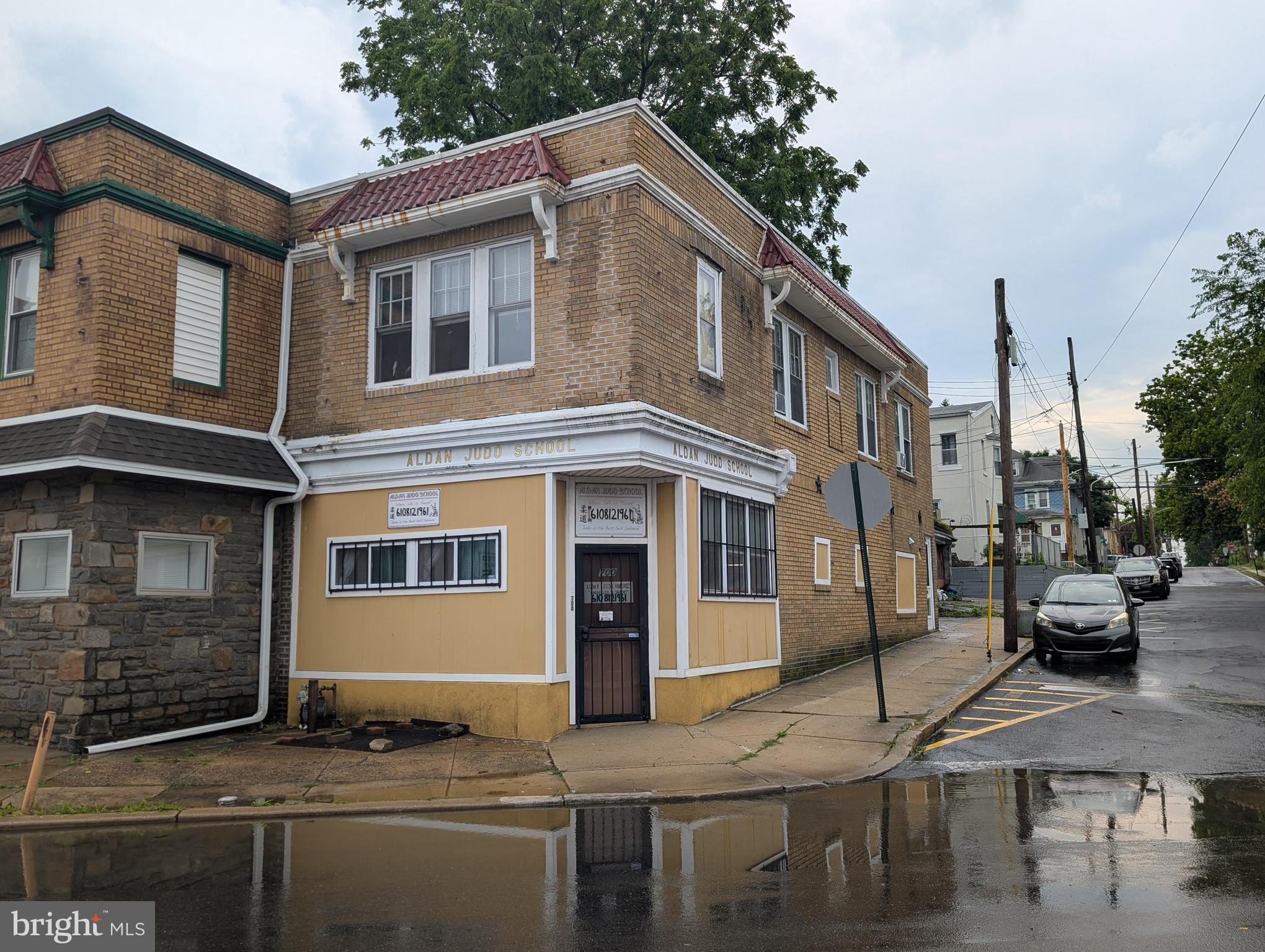 700 Long Lane Upper Darby, PA 19082 - Photo 1 of 21