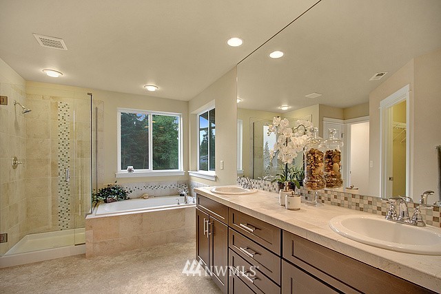 11009 Southeast 184th Place Renton, WA 98055 - Photo 14 of 23