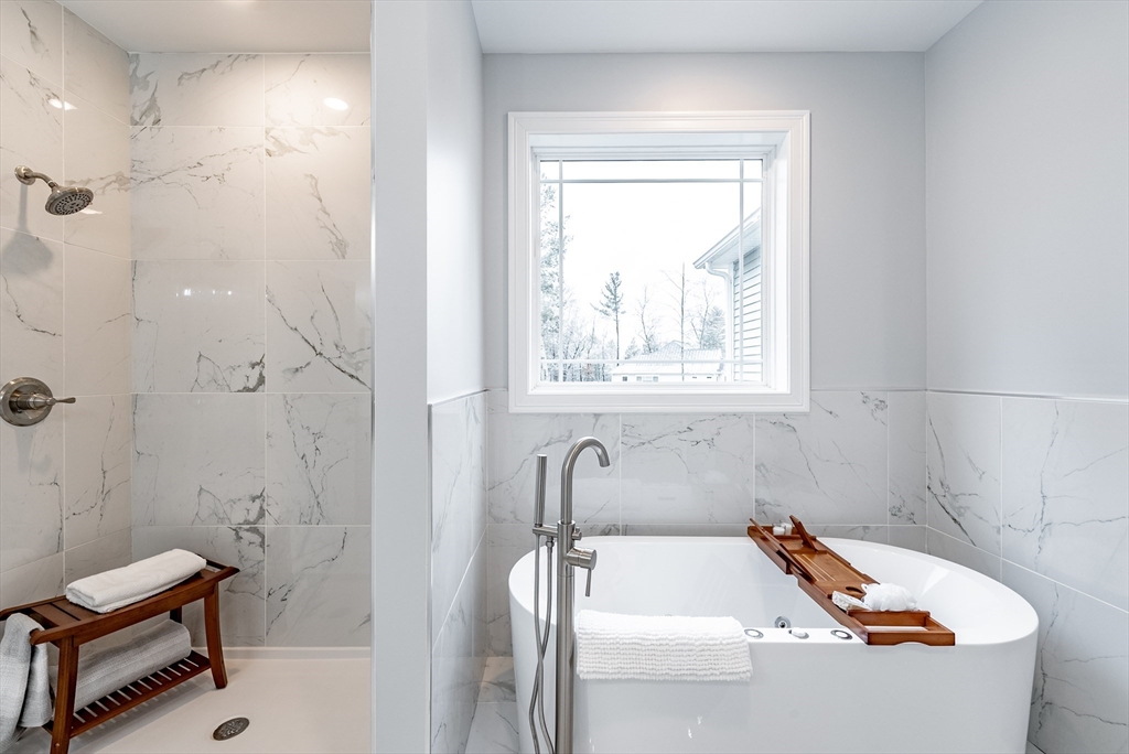 81 West Crystal Brook Drive Springfield, MA 01118 - Photo 18 of 22