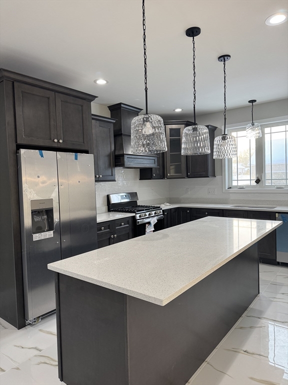 81 West Crystal Brook Drive Springfield, MA 01118 - Photo 9 of 22