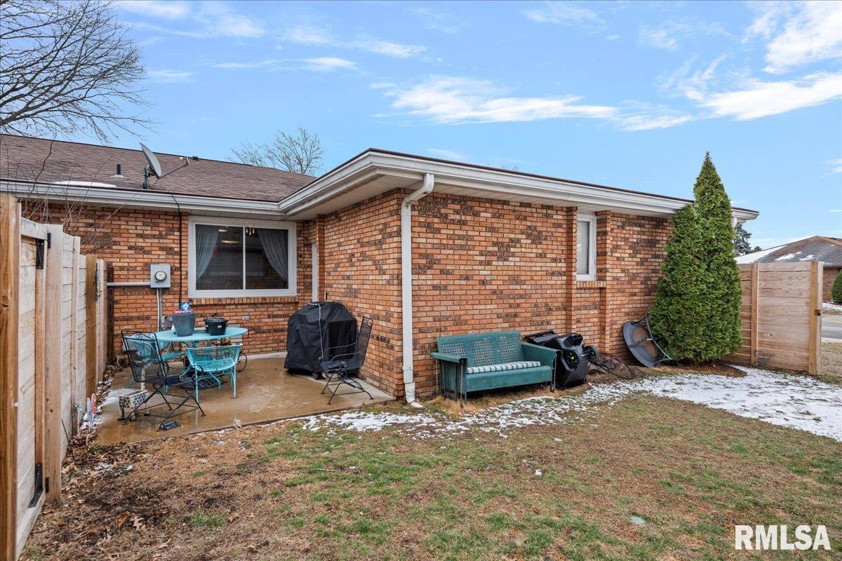 205 Golf Road Springfield, IL 62704 - Photo 32 of 32 Gallery Image 32