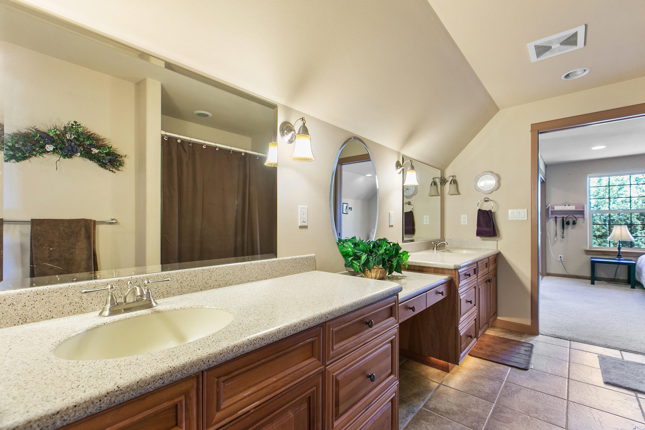 22515 Bear Creek Road Bend, OR 97701 - Photo 24 of 29 2020_08_29_22515_bear_creek-49