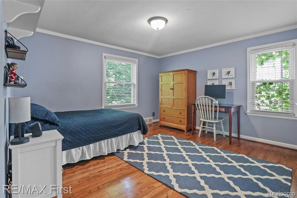 324 Fisher Road Grosse Pointe Farms, MI 48230 - Photo 16 of 22