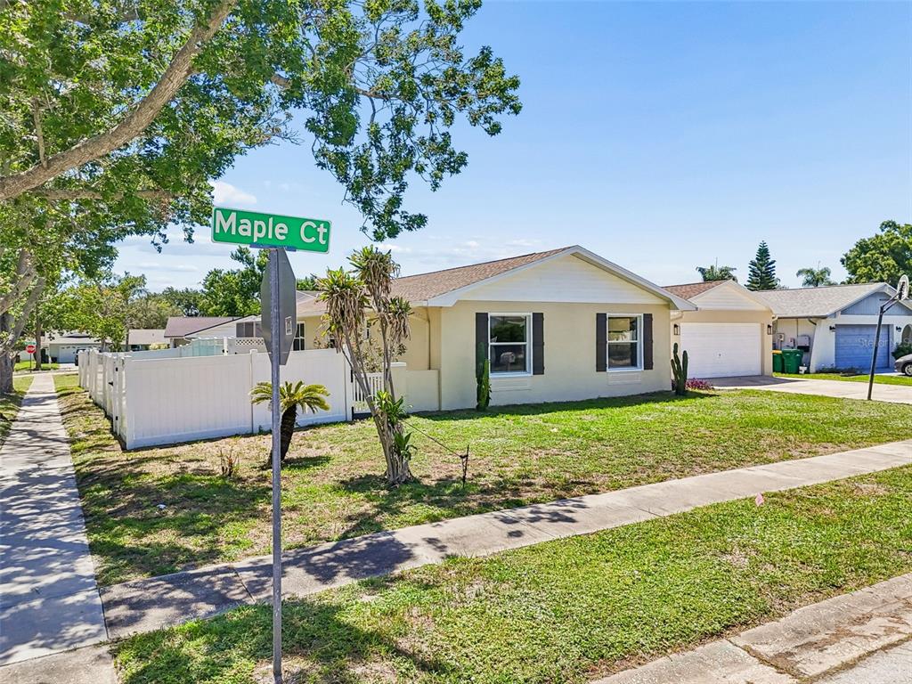 2959 Maple Court Dunedin, FL 34698 - Photo 9 of 63