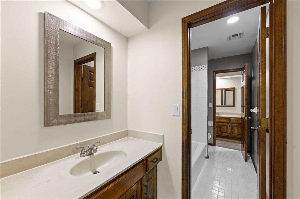 25103 Haines Road Greenwood, MO 64034 - Photo 37 of 75
