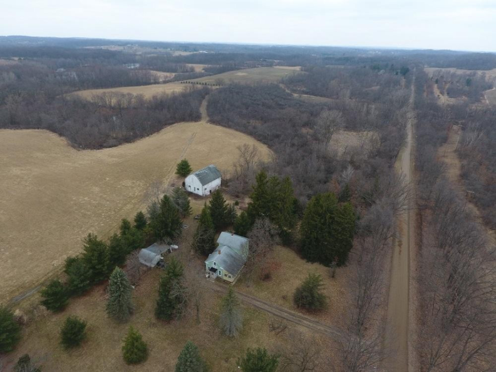 15490 Henzie Road Manchester, MI 48158 - Photo 14 of 16 DJI_0044
