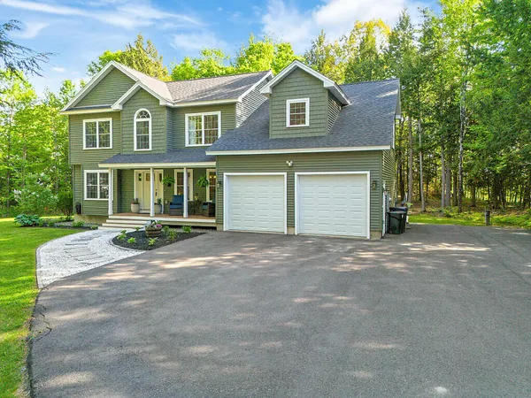 $649,900 | 56 Royale Drive, Sidney, ME 04330
