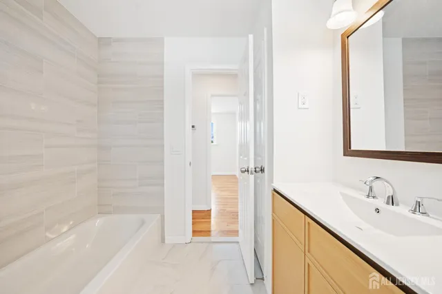 $565,000 | 143 Summers Avenue, Piscataway, NJ 08854