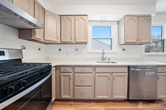 $565,000 | 143 Summers Avenue, Piscataway, NJ 08854