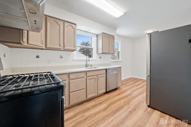 $565,000 | 143 Summers Avenue, Piscataway, NJ 08854