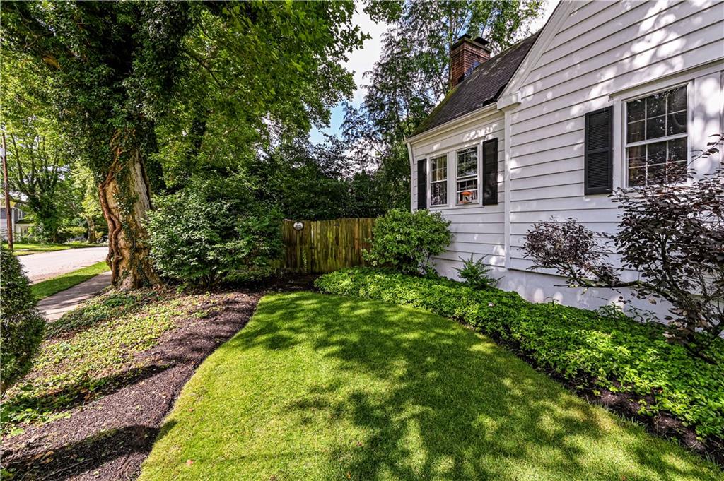 616 Ridgeway Street Greensburg, PA 15601 - Photo 5 of 46