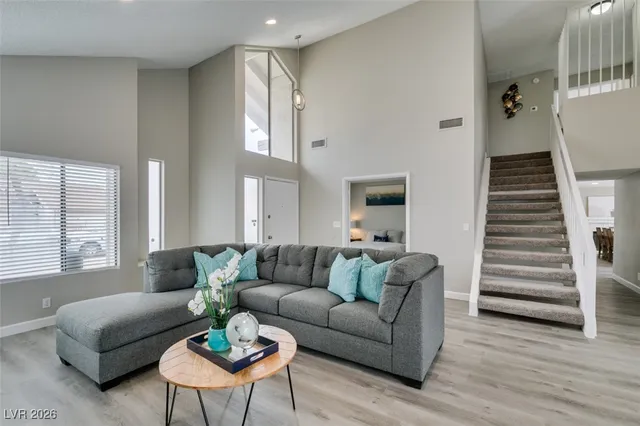 $3,199 | 6585 Minton Court, Las Vegas, NV 89103