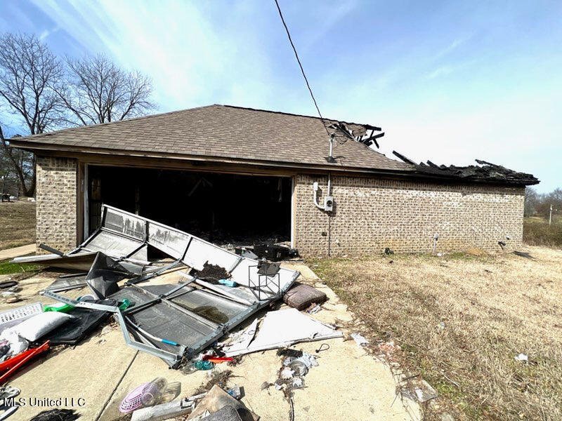 3080 Nesbit Road Nesbit, MS 38651 - Photo 3 of 6 05