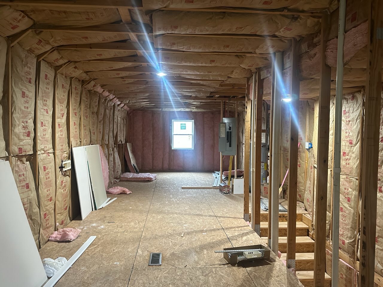 1519 Pine Street Murphysboro, IL 62966 - Photo 11 of 12 a view of a hallway with windows