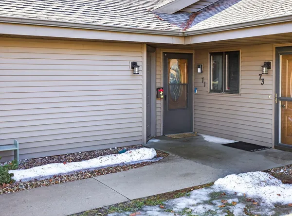 $225,000 | 71 Spencer Village Court, Appleton, WI 54914