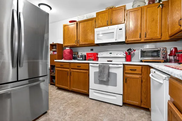 $225,000 | 71 Spencer Village Court, Appleton, WI 54914