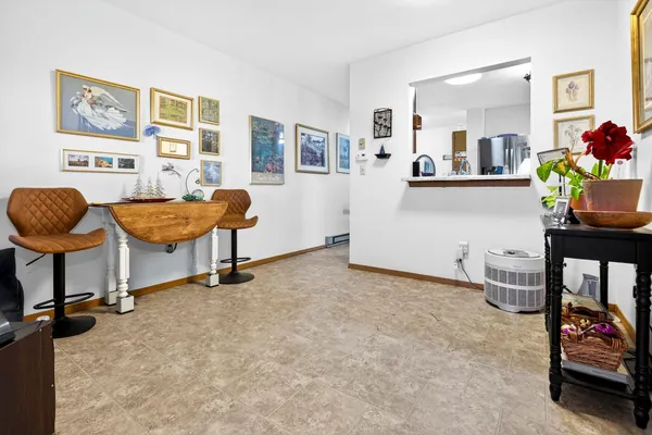 $225,000 | 71 Spencer Village Court, Appleton, WI 54914