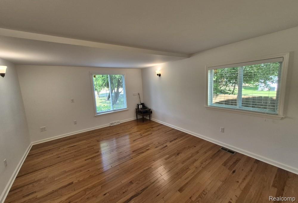 7377 Cooley Lake Road West Bloomfield, MI 48324 - Photo 31 of 59