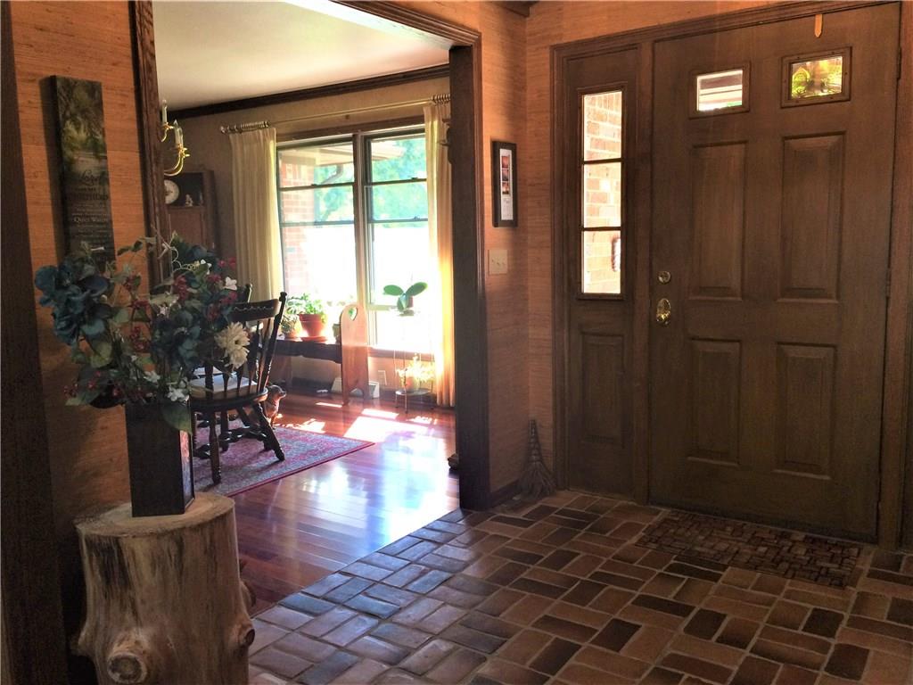 112 Rutgers Drive New Castle, PA 16105 - Photo 2 of 23 Gallery Image 2