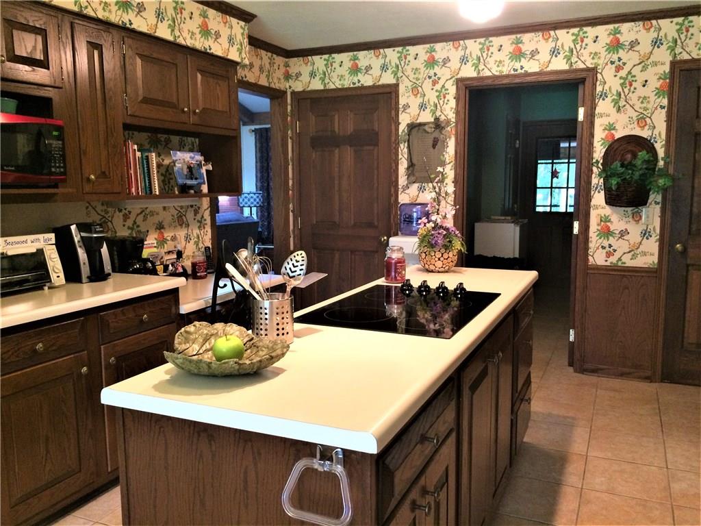 112 Rutgers Drive New Castle, PA 16105 - Photo 6 of 23 Gallery Image 6