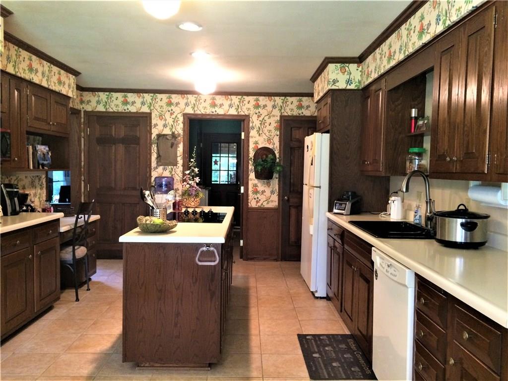 112 Rutgers Drive New Castle, PA 16105 - Photo 7 of 23 Gallery Image 7