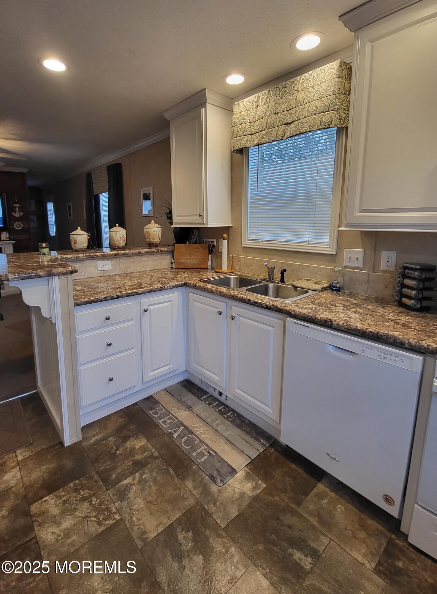 9 Shorehaven Road Hazlet, NJ 07730 - Photo 7 of 20 a kitchen with lots of counter top space