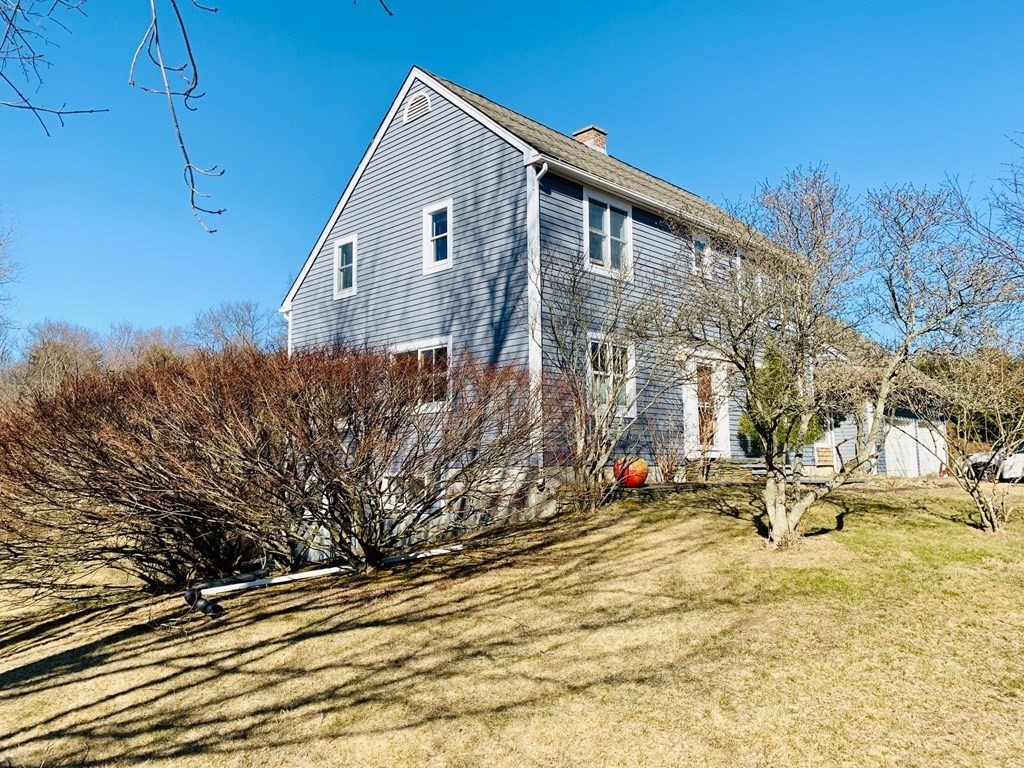 382 Middle Street Amherst, MA 01002 - Photo 1 of 42 Gallery Image 1