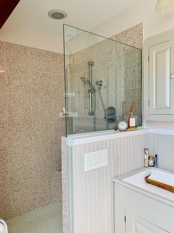 382 Middle Street Amherst, MA 01002 - Photo 31 of 42 Gallery Image 31