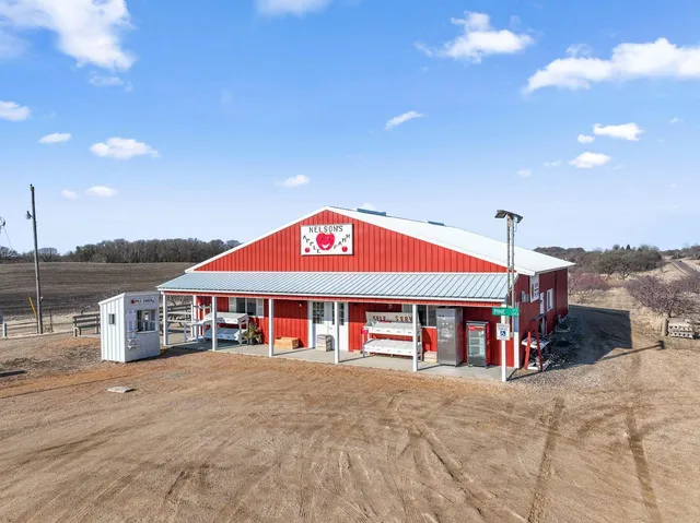 $585,000 | 417 James Parkway, Elko New Market, MN 55054