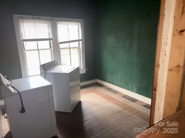 $125,000 | 1003 3rd Avenue West, Hendersonville, NC 28739