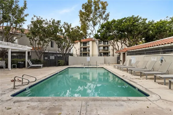 $698,900 | 262 Lemon Grove, Irvine, CA 92618