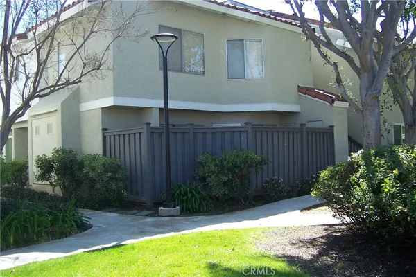 $699,900 | 262 Lemon Grove, Irvine, CA 92618