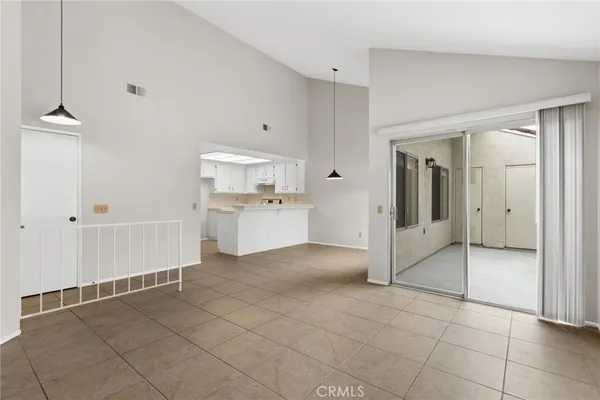 $698,900 | 262 Lemon Grove, Irvine, CA 92618