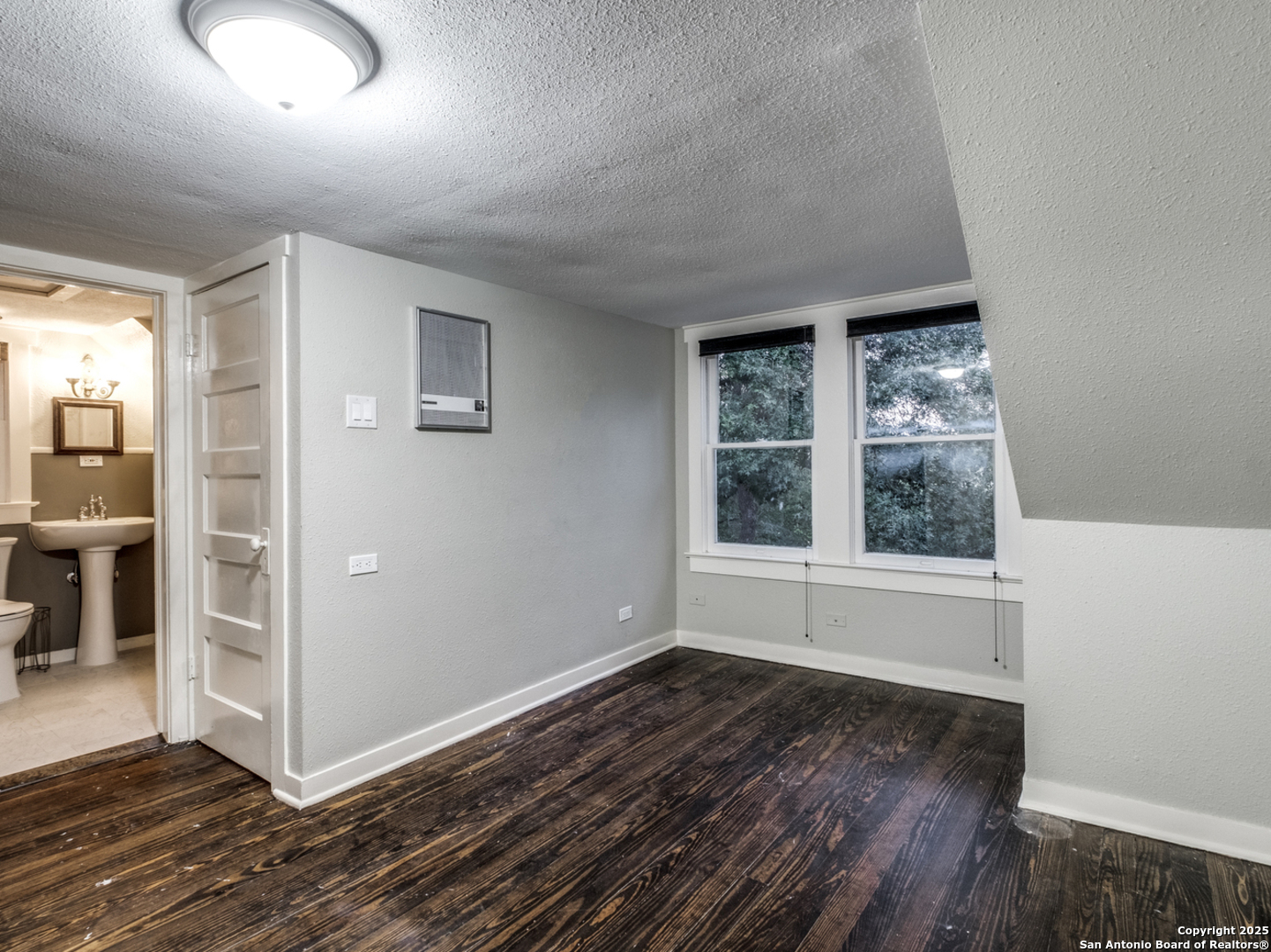 626 Terrell Road Terrell Hills, TX 78209 - Photo 18 of 24