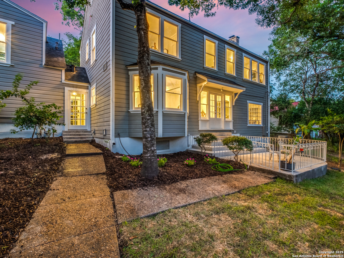 626 Terrell Road Terrell Hills, TX 78209 - Photo 19 of 24