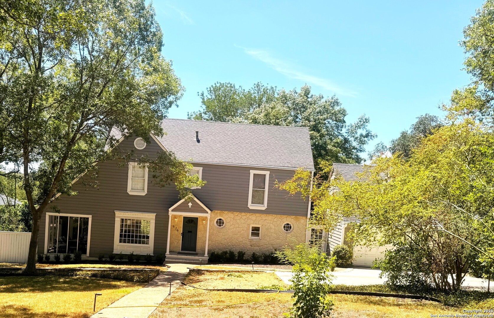 626 Terrell Road Terrell Hills, TX 78209 - Photo 3 of 24