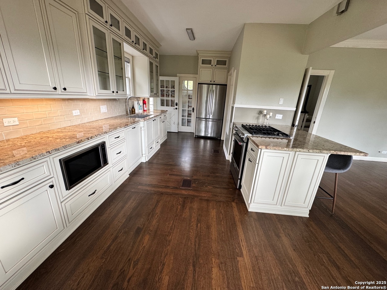 626 Terrell Road Terrell Hills, TX 78209 - Photo 6 of 24