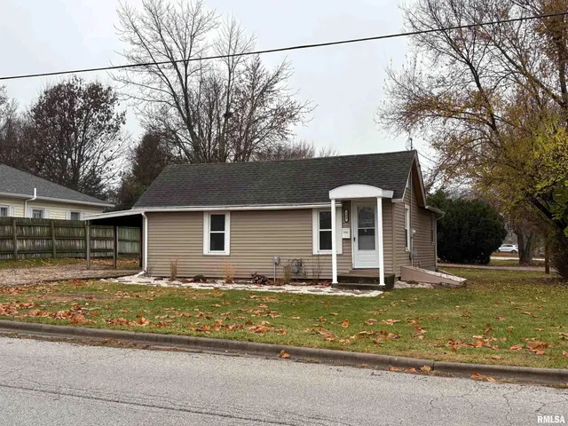$95,000 | 209 Locust Street, Jacksonville, IL 62650