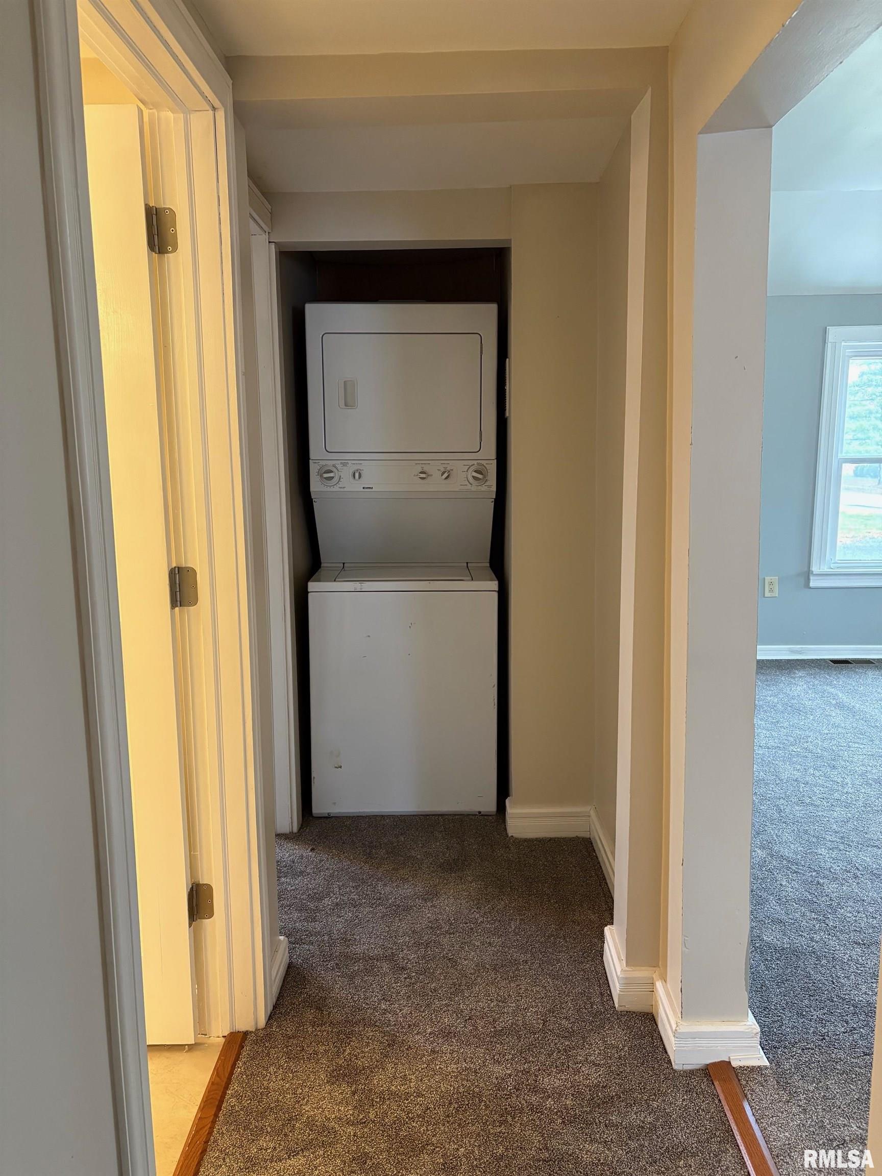 209 Locust Street Jacksonville, IL 62650 - Photo 15 of 19