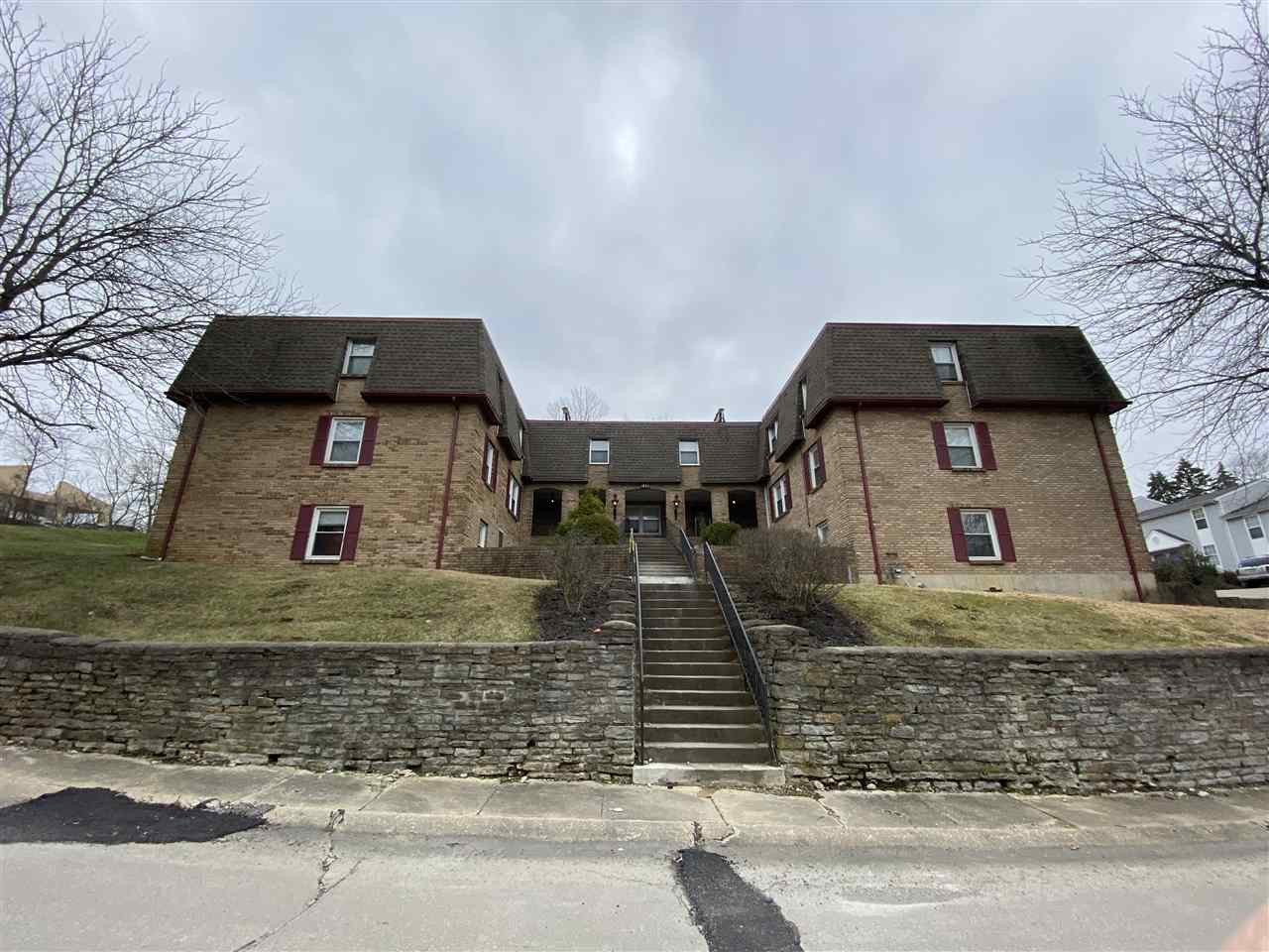 40 Pleasant Avenue, Unit 301 Fort Thomas, KY 41075 - Photo 1 of 7
