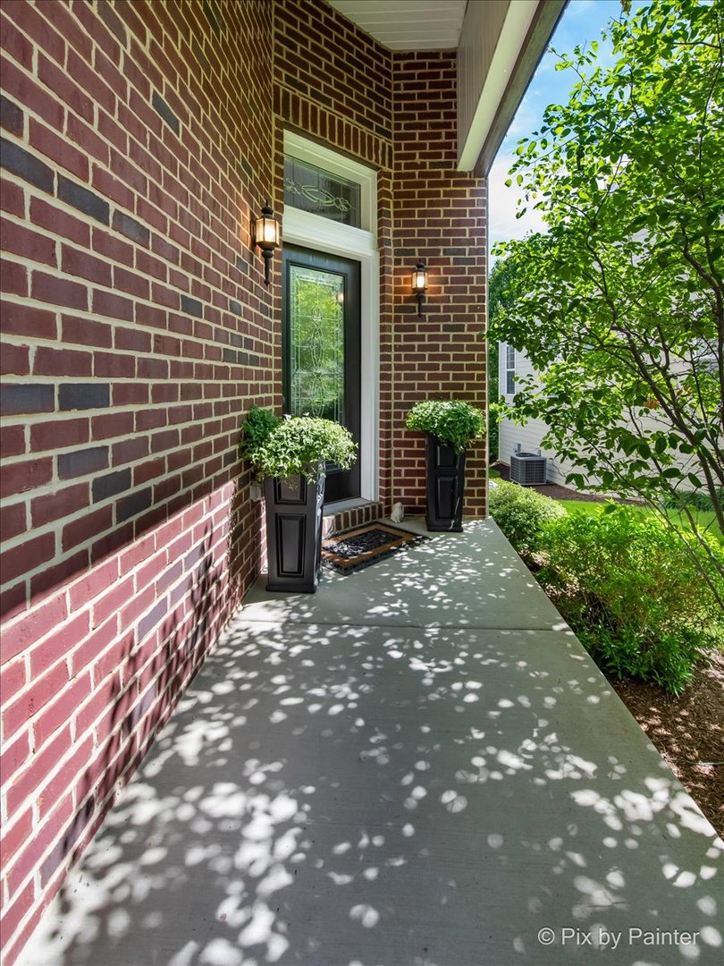 3879 Seigle Drive Elgin, IL 60124 - Photo 3 of 44 a view of a backyard with sitting area