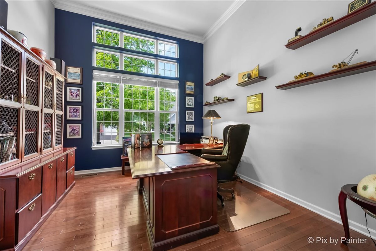 3879 Seigle Drive Elgin, IL 60124 - Photo 6 of 44 a work room with furniture and a window