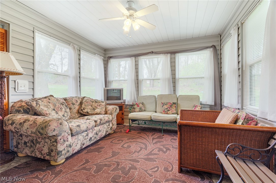 4450 Cottage Grove Road Uniontown, OH 44685 - Photo 18 of 46