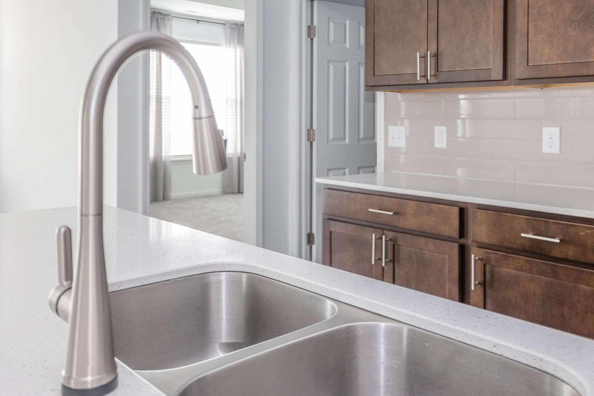 443 Mallard Drive Pendleton, IN 46064 - Photo 15 of 43