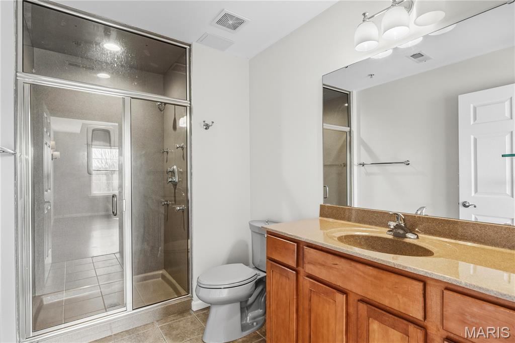 1 Monarch Trace Court, Unit 301 Chesterfield, MO 63017 - Photo 16 of 22