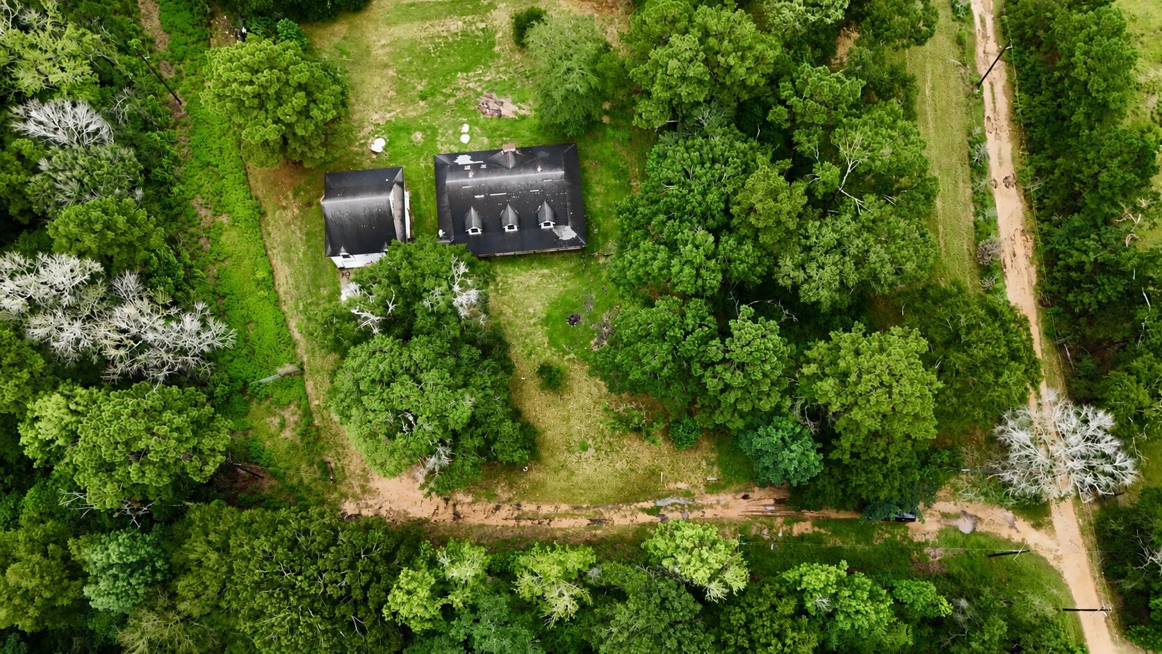 400 Tymel Road Cleveland, TX 77328 - Photo 2 of 37