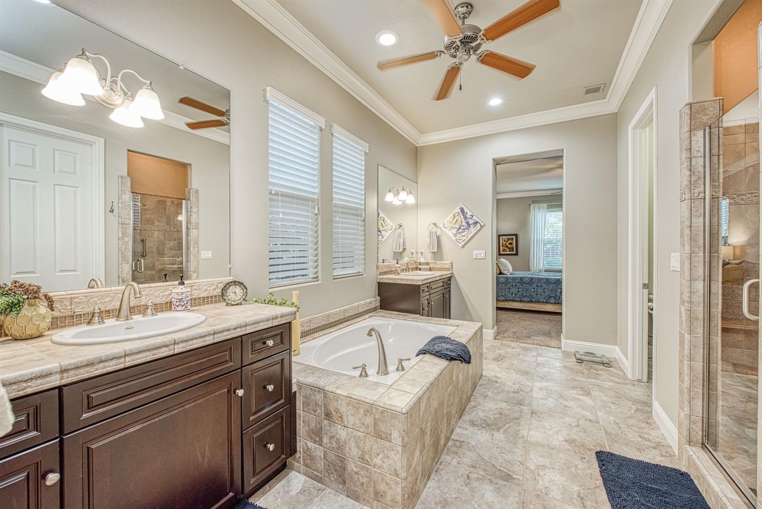 3573 Knightsbridge Lane Clovis, CA 93619 - Photo 23 of 30