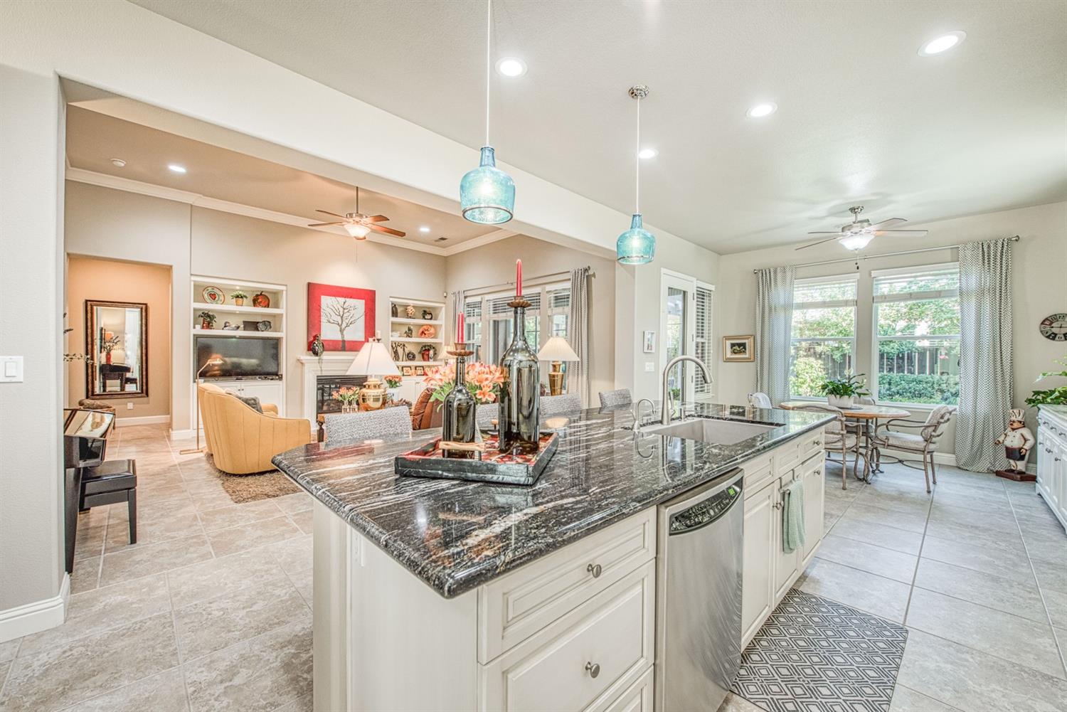 3573 Knightsbridge Lane Clovis, CA 93619 - Photo 8 of 30