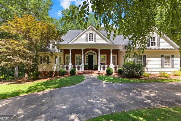 $919,900 | 209 River Oaks Drive, LaGrange, GA 30240